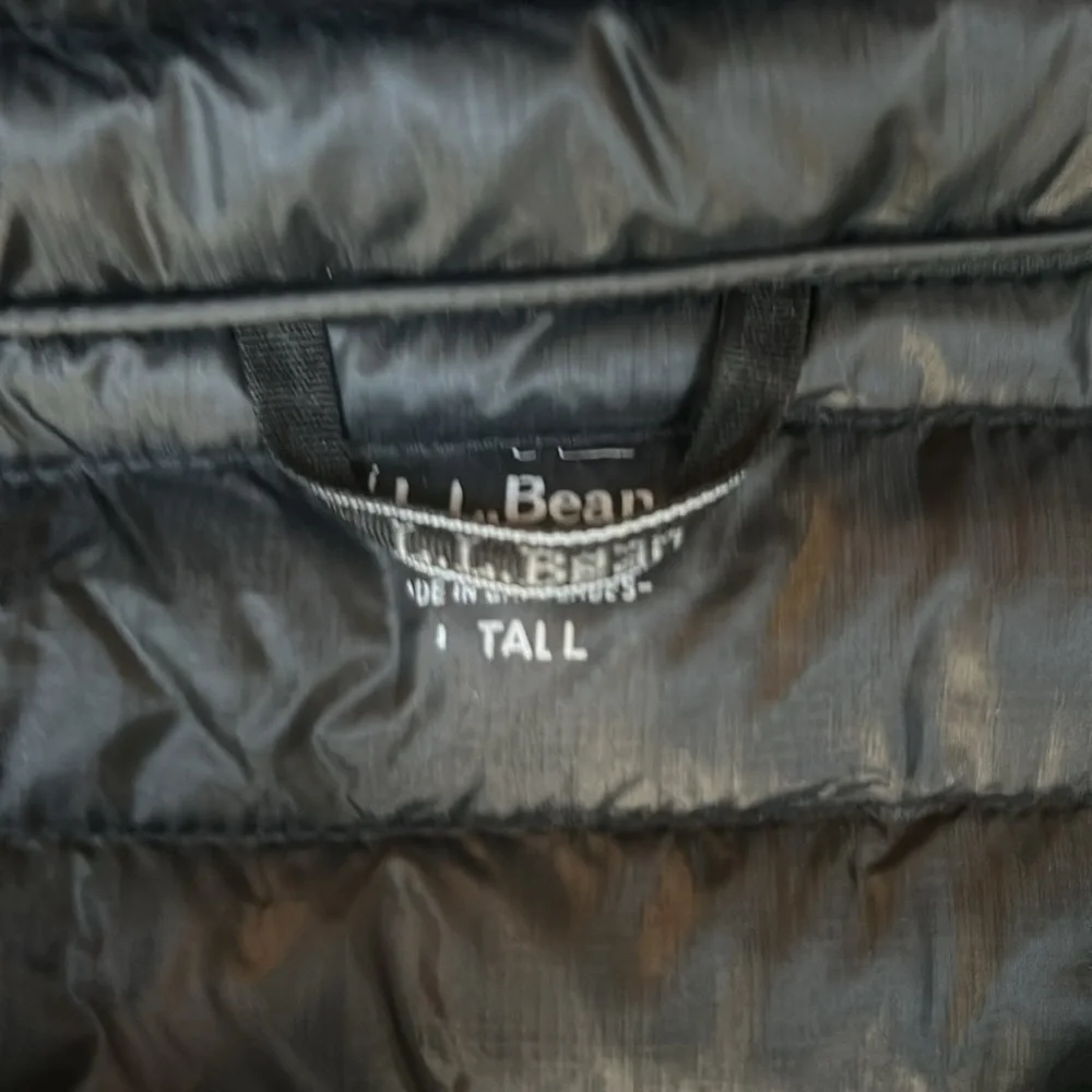Men’s LL Bean Black Ultralight Packable 850 Down Jacket Size L - Picture 3 of 4